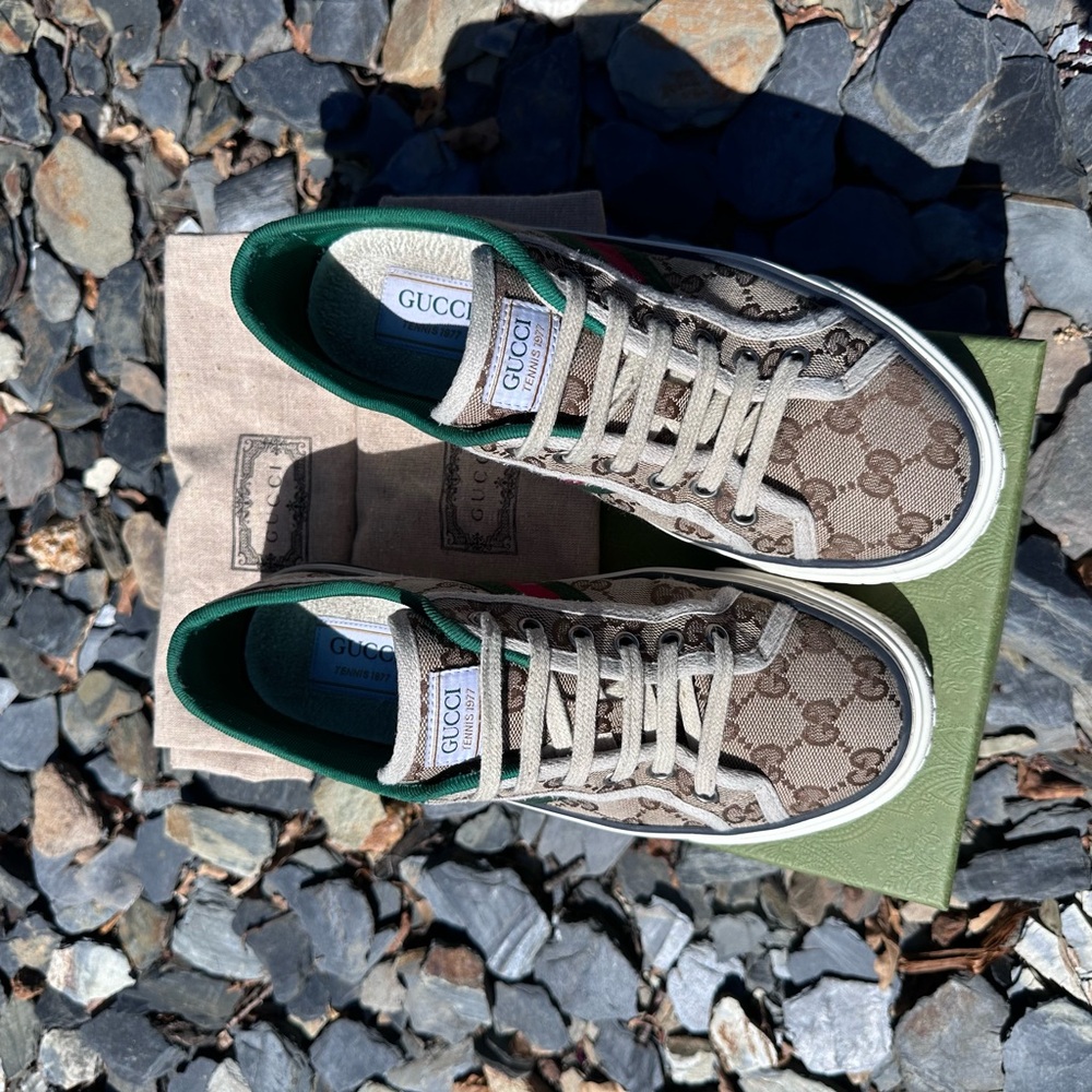 Gucci Sneakers - Picture 2 of 8